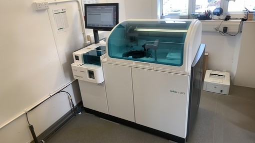 A biochemistry analyser